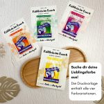 Suche dir deine Lieblingsfarbe aus! Die Druckvorlage enthält alle vier Farbvariationen. Im Hintergrund sieht man die vier Hochzeitskarten mit Brause in allen Geschmacksrichtungen: Orange, Waldmeister, Himbeere, Zitrone.