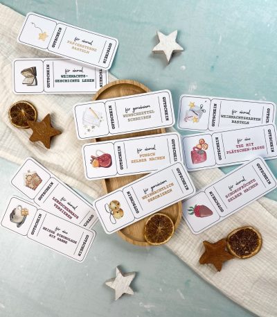 Weihnachtsgutschein Bundle ‚Gemütlich & kreativ‘ als Druckvorlage – Gutscheine zum Ausdrucken für ‚Punsch selber machen‘, ‚Papiersterne basteln‘, ‚Weihnachtsgeschichte lesen‘, ‚Weihnachtskarten basteln‘, ‚Schokofrüchte selber machen‘ oder ‚gemeinsam weihnachtlich dekorieren‘.