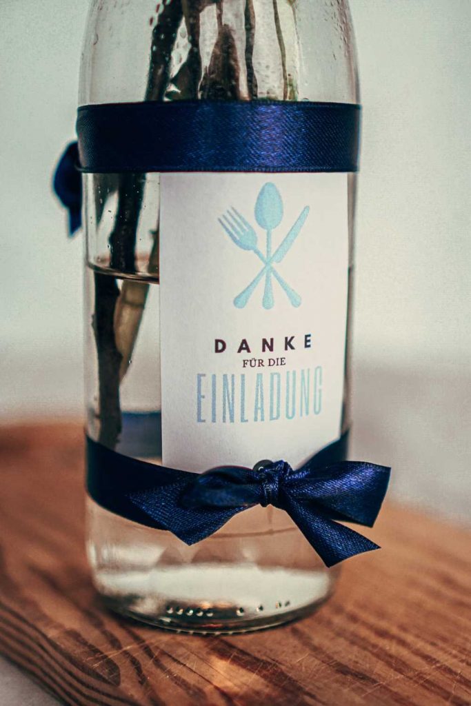 Geschenkanhänger zum Ausdrucken mit Besteck-Motiv ("Danke für die Einladung"). Ideal für alle, die sich für ein tolles Abendessen Bedanken für Einladung möchten.