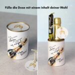 Vorher-Nachher-Vergleich einer DIY Dose: Einmal verschlossen als Geldgeschenk und einmal befüllt mit einer kleinen Sektflasche und Schokolade als Last Minute Geschenk.