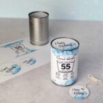 Suchst du eine kreative Geschenkidee zum runden Geburtstag? Mit dieser PDF Vorlage mit dem Text "Schonend behandeln" erstellst du im Handumdrehen ein tolles DIY Geschenk aus einer leeren Konservendose. Eine ideale digitale Druckvorlage für ein geniales Last Minute Geschenk.